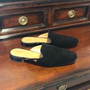 Sz 7.5 Tory Burch Suede Mules.